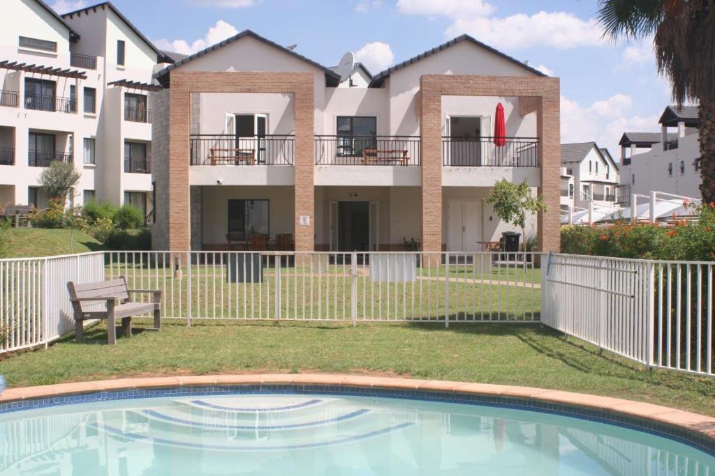 Classy And Cosy Apt - Dainfern Sandton Dış mekan fotoğraf